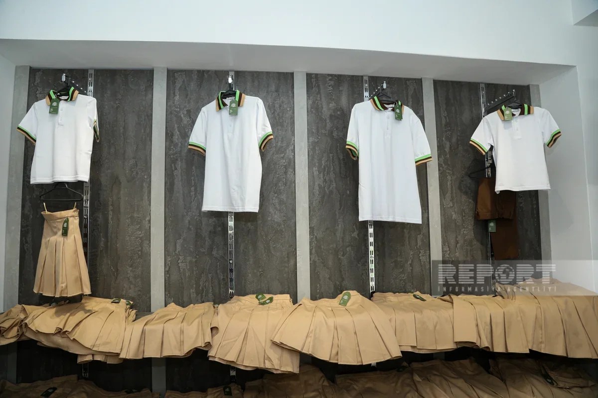 Azerbaijan’s Cabinet of Ministers approves school uniform standards