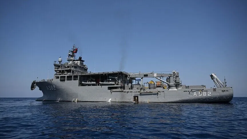 ВМС Турции ведут круглосуточную операцию по поиску 16 пассажиров затонувшего у берегов Гирне «Filo Jet»