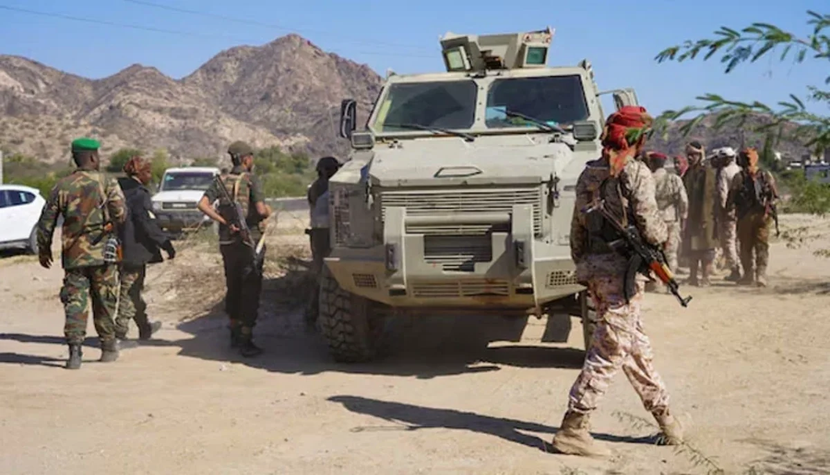Yemeni Army Intensifies Offensive Against Houthi Positions